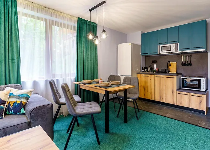 アパート Mursala パンポロボ